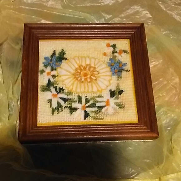 Spring Flowers Needle Work - Picture 1 of 4